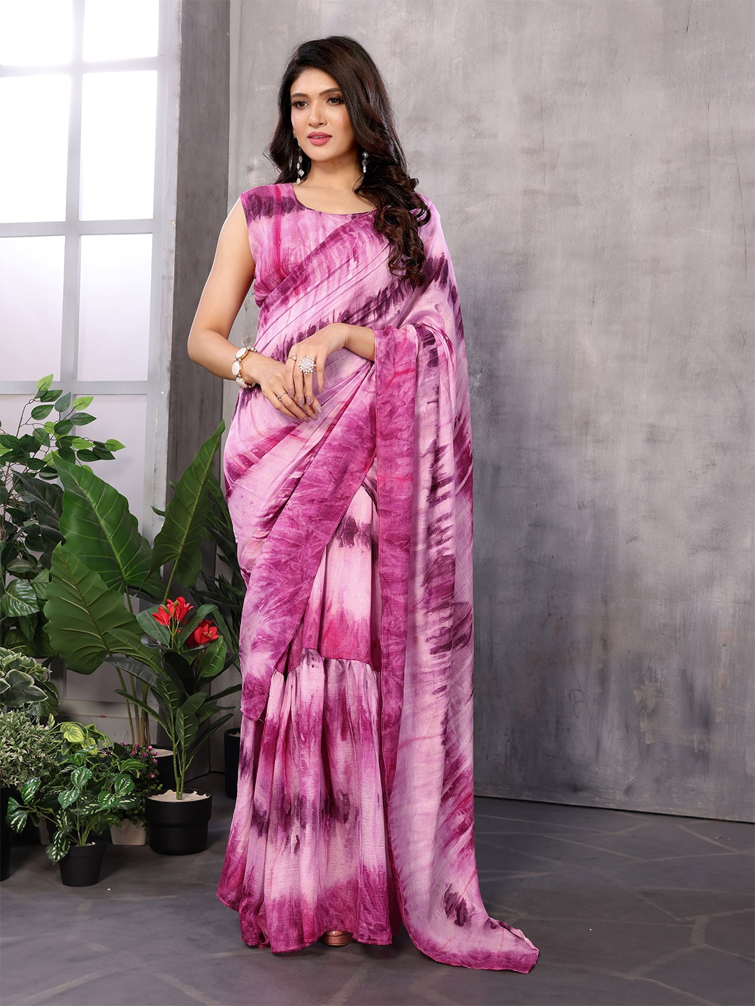 

A.V.M Prints Printed Ready to Wear Saree, Magenta