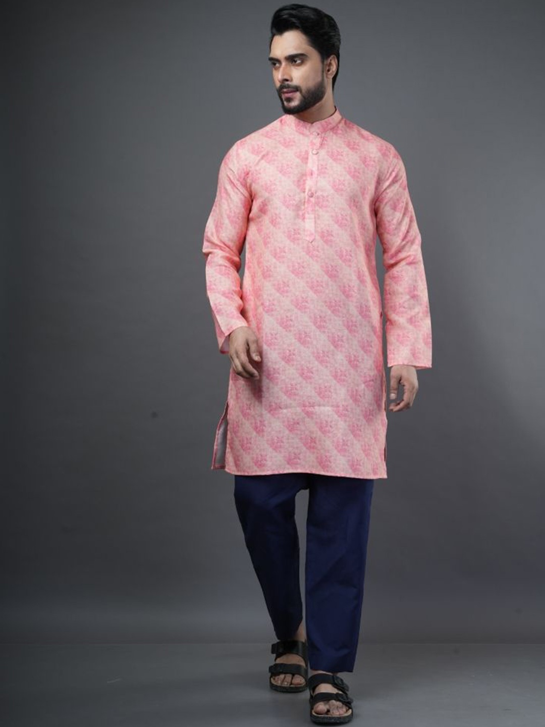 

ARYA Men Floral Regular Linen Kurta with Pyjamas, Pink