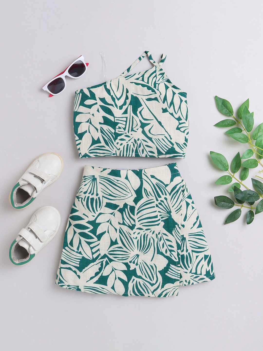 

taffykids Girls Printed Top with Skirt, Green