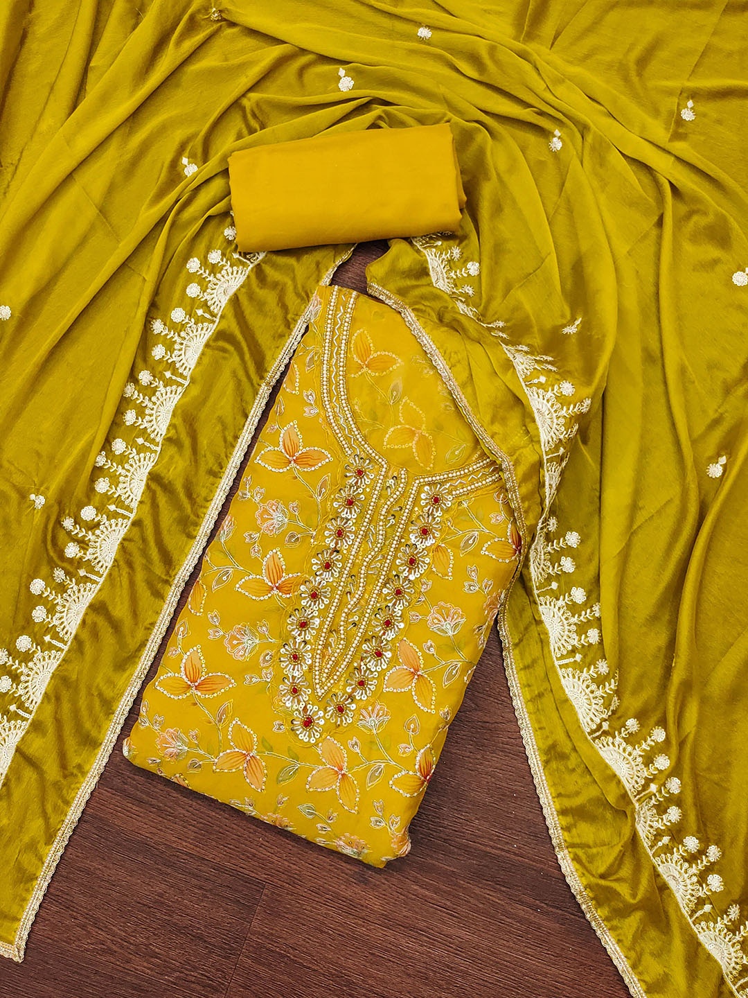 

Maroosh Floral Printed Sequinned Organza Unstitched Dress Material, Yellow