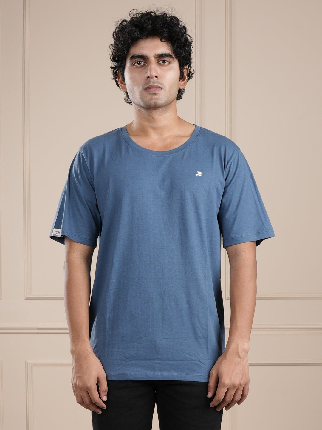 

ROAR FOR GOOD Men Organic Cotton Solid Round Neck T-shirt, Blue