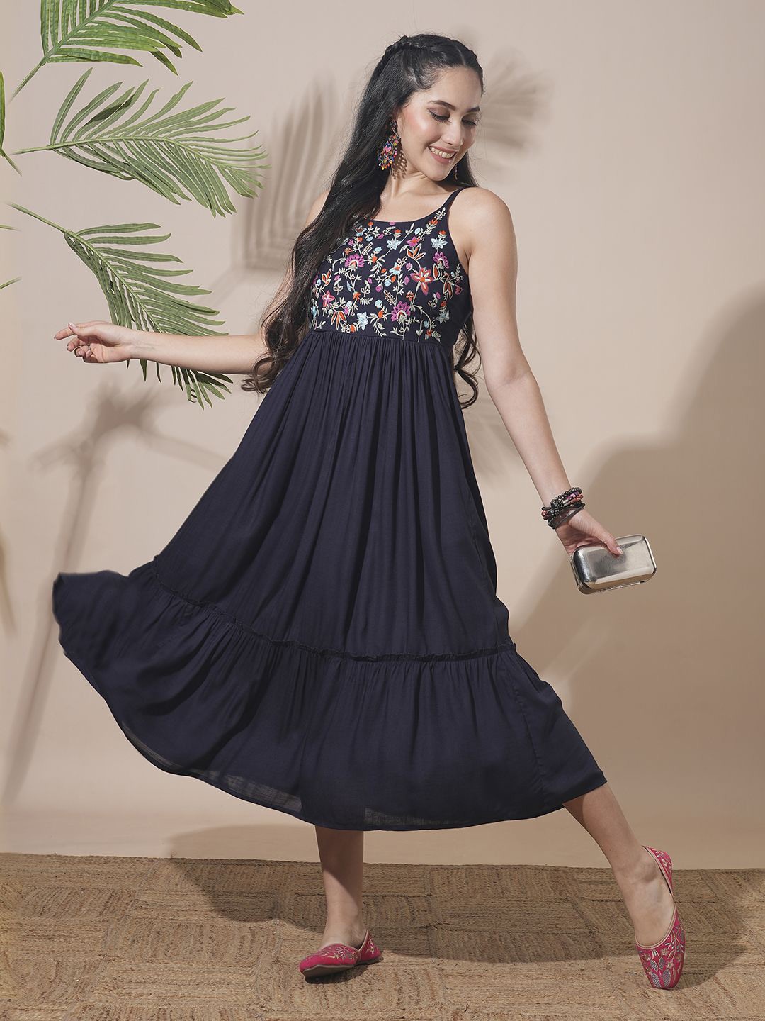 

Globus Floral Embroider Yoke Shoulder Straps Smocked Fit & Flare Tiered Midi Fusion Dress, Blue