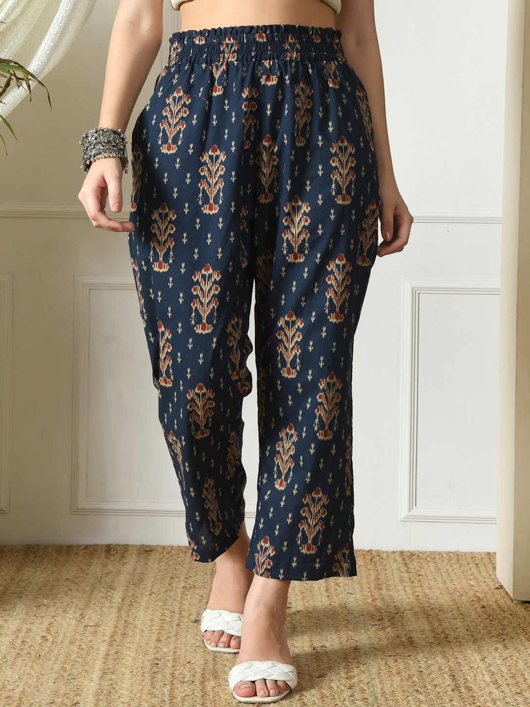 

KALINI Women Floral Printed Trousers, Navy blue