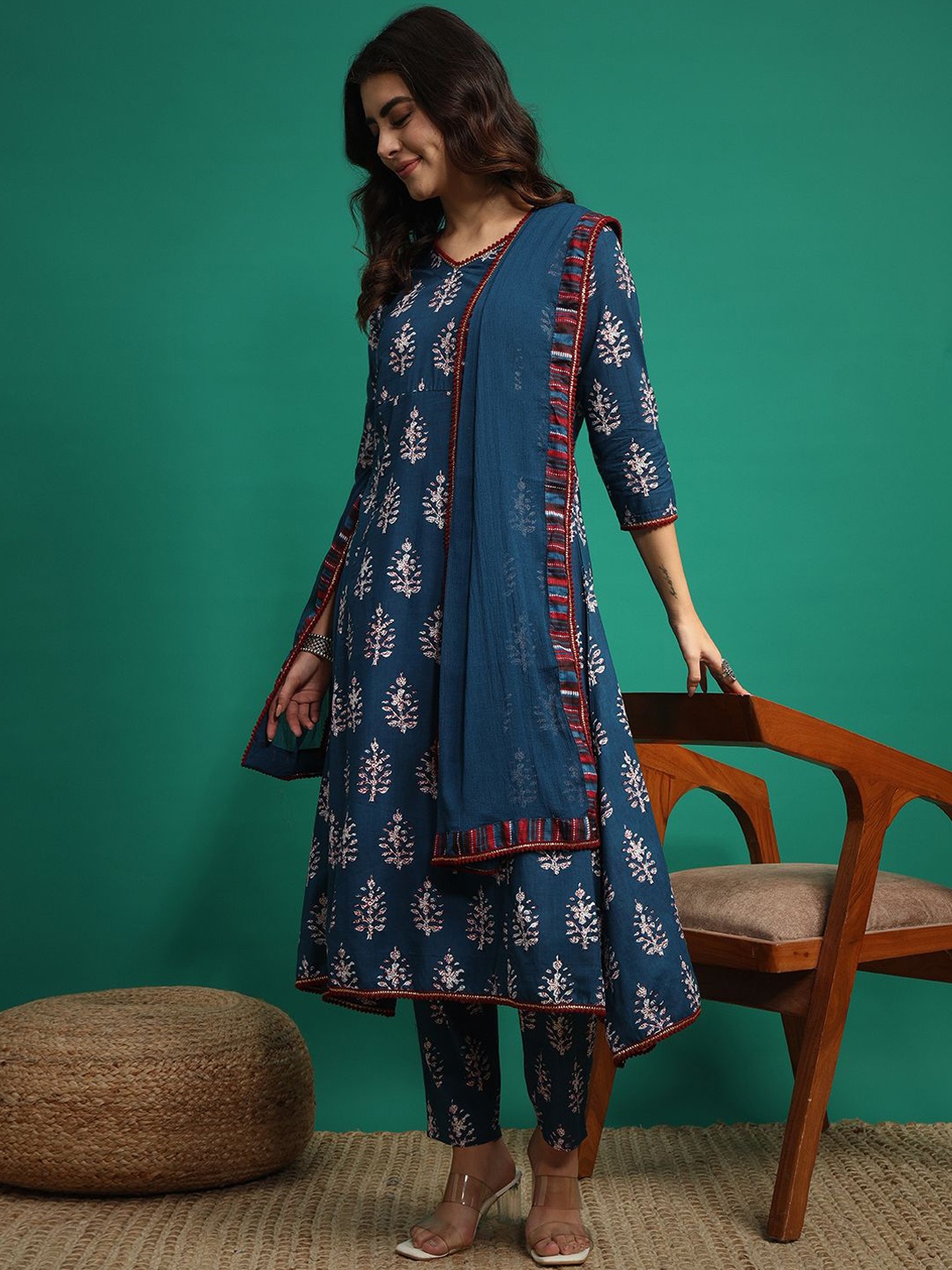 

IkDaiya Floral Printed Pure Cotton Anarkali Kurta With Trouser & Dupatta, Blue