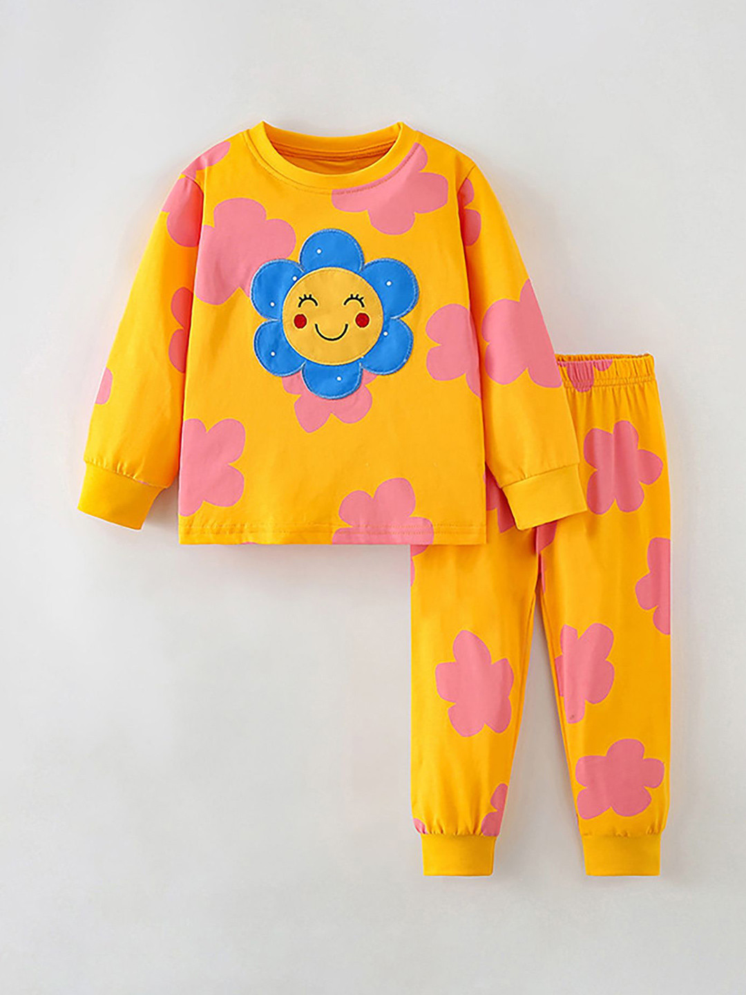 

LULU & SKY Girls Printed Sweatshirt & Trousers Night suits, Yellow
