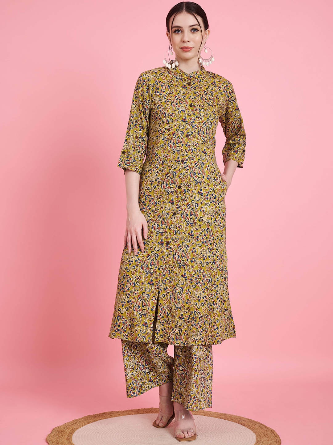 

Vbuyz Floral Printed Mandarin Collar Three-Quarter Sleeves Top & Palazzo, Green
