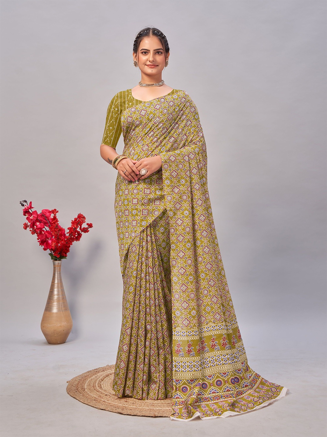 

KAYOMMI Ajrak Block Pure Cotton Banarasi Saree, Brown