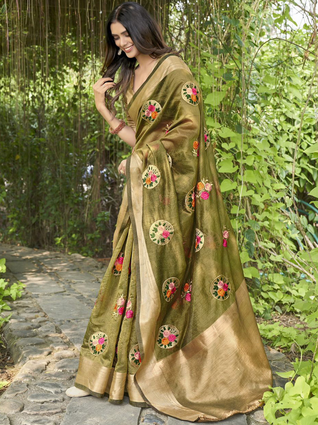 

Anouk Floral Saree, Olive