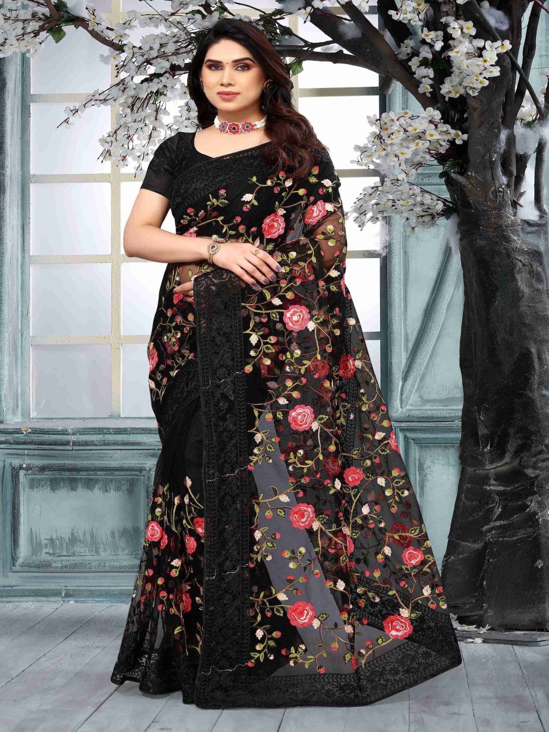 

A.V.M Prints Floral Embroidered Maheshwari Saree, Black