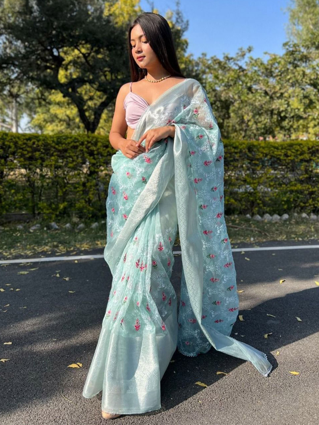 

Anouk Floral Organza Saree, Sea green