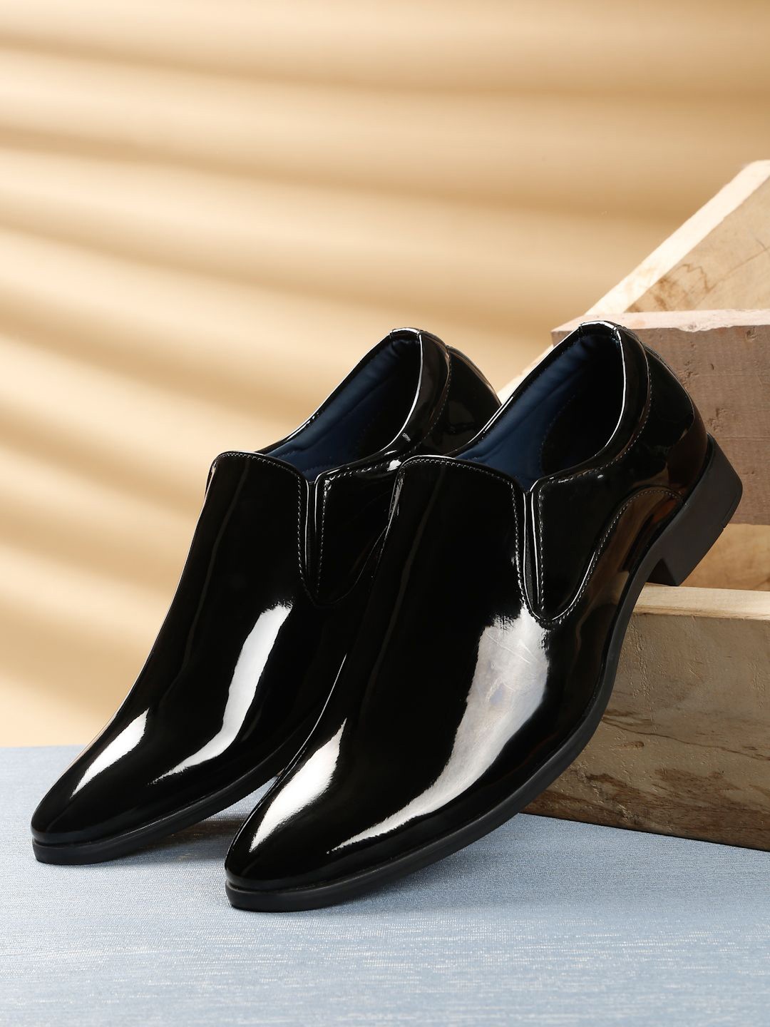 

Kosher Pointed-Toe Formal Slip-On Shoes, Black