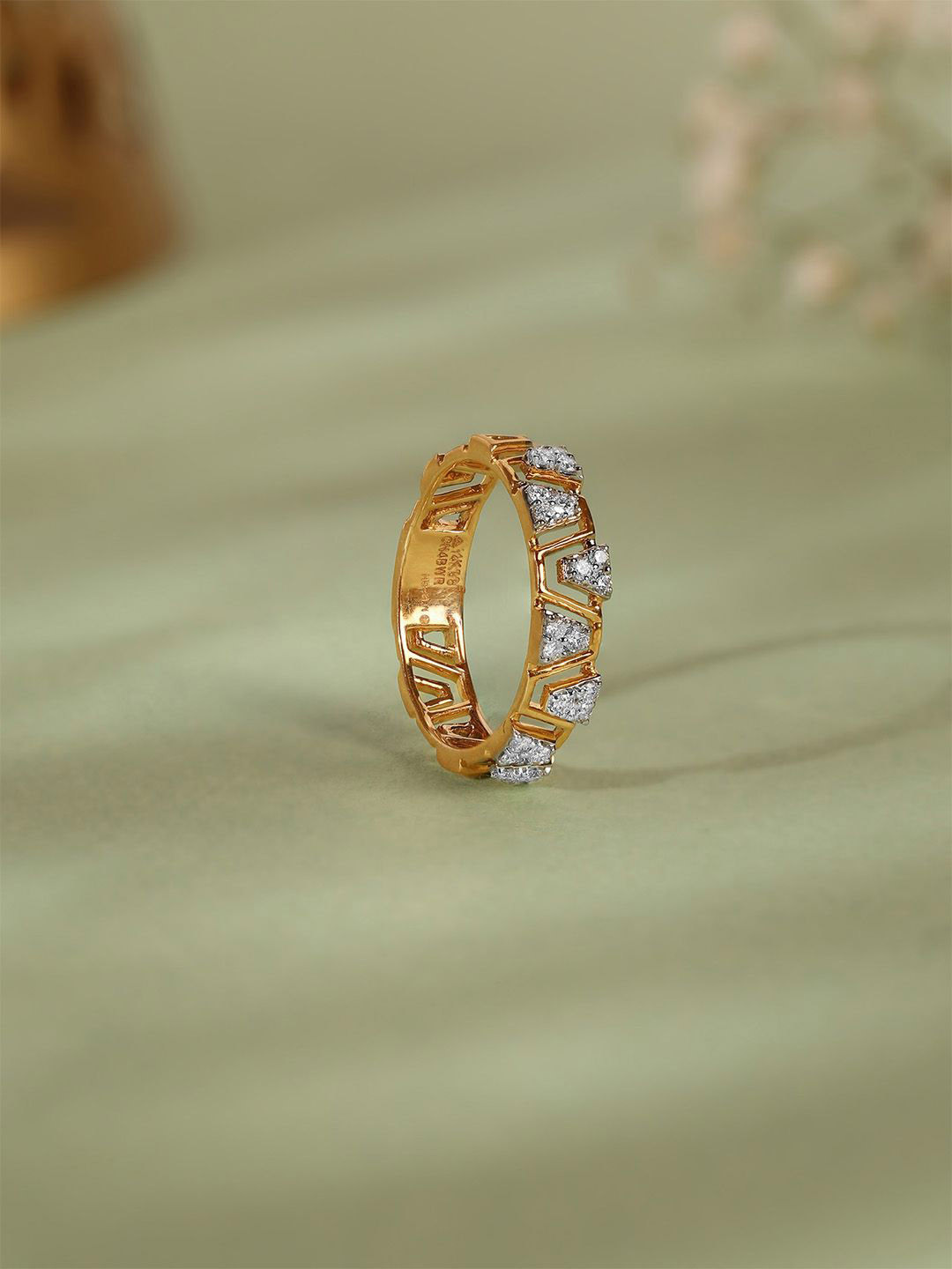 

Mia by Tanishq Women Zigzag Radiance 14KT Gold Finger Ring 2.18gm
