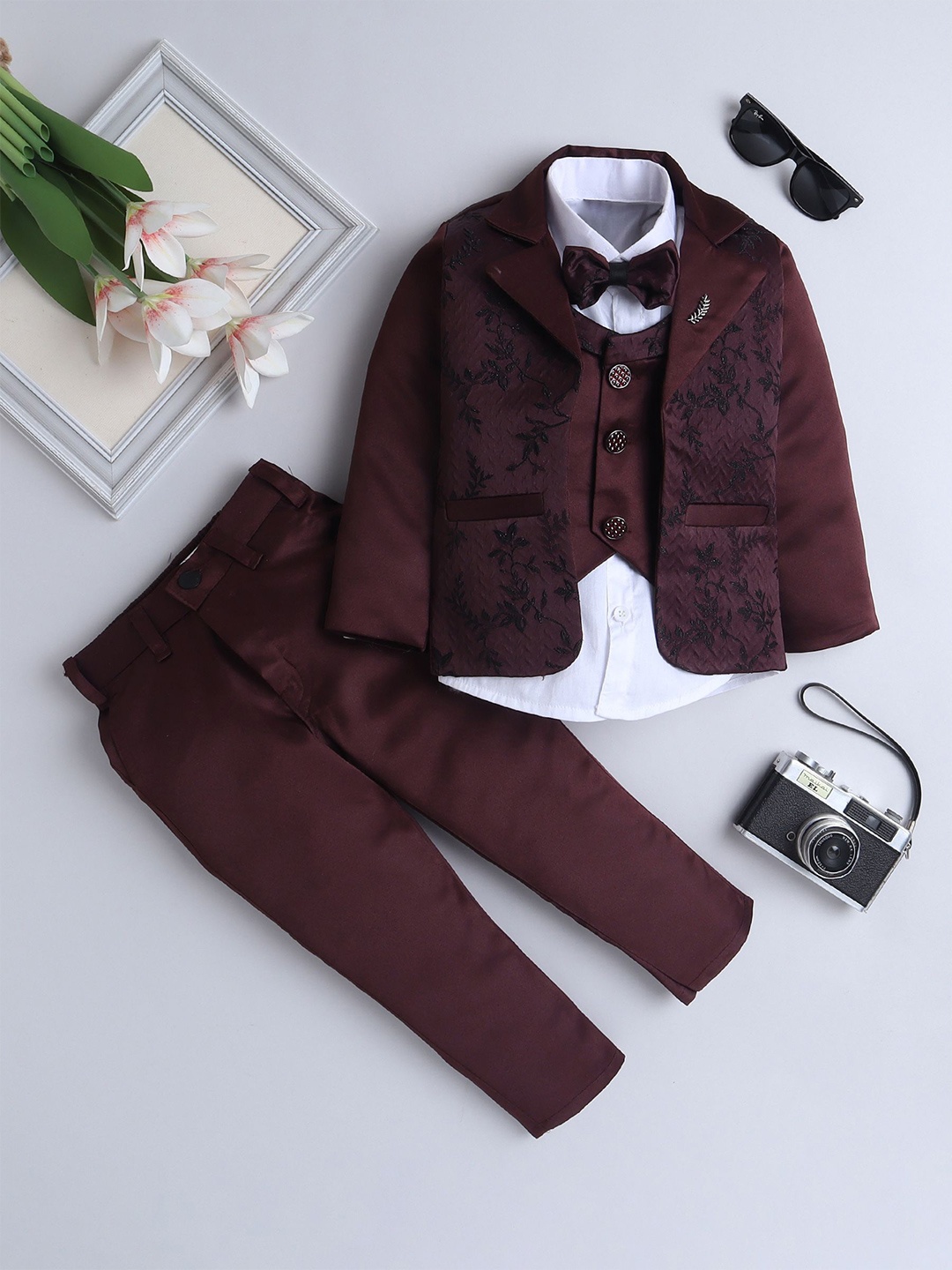 

BAESD Boys Embroidered Single-Breasted Four-Piece Suit, Maroon