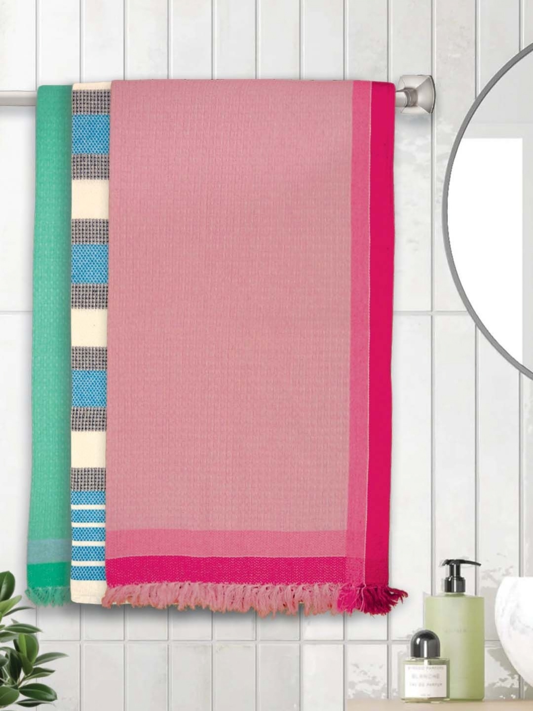 

Aura Blue & Pink 3 Striped Cotton 210 GSM Bath Towel