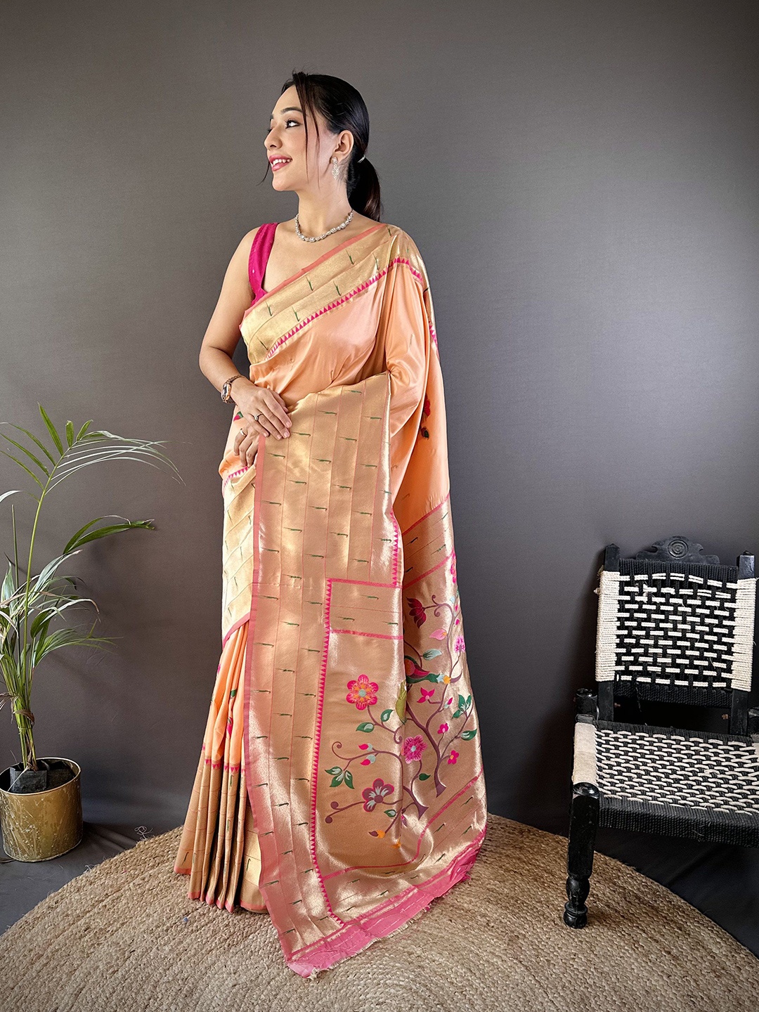 

Mitera Woven Design Zari Silk Blend Paithani Saree, Peach