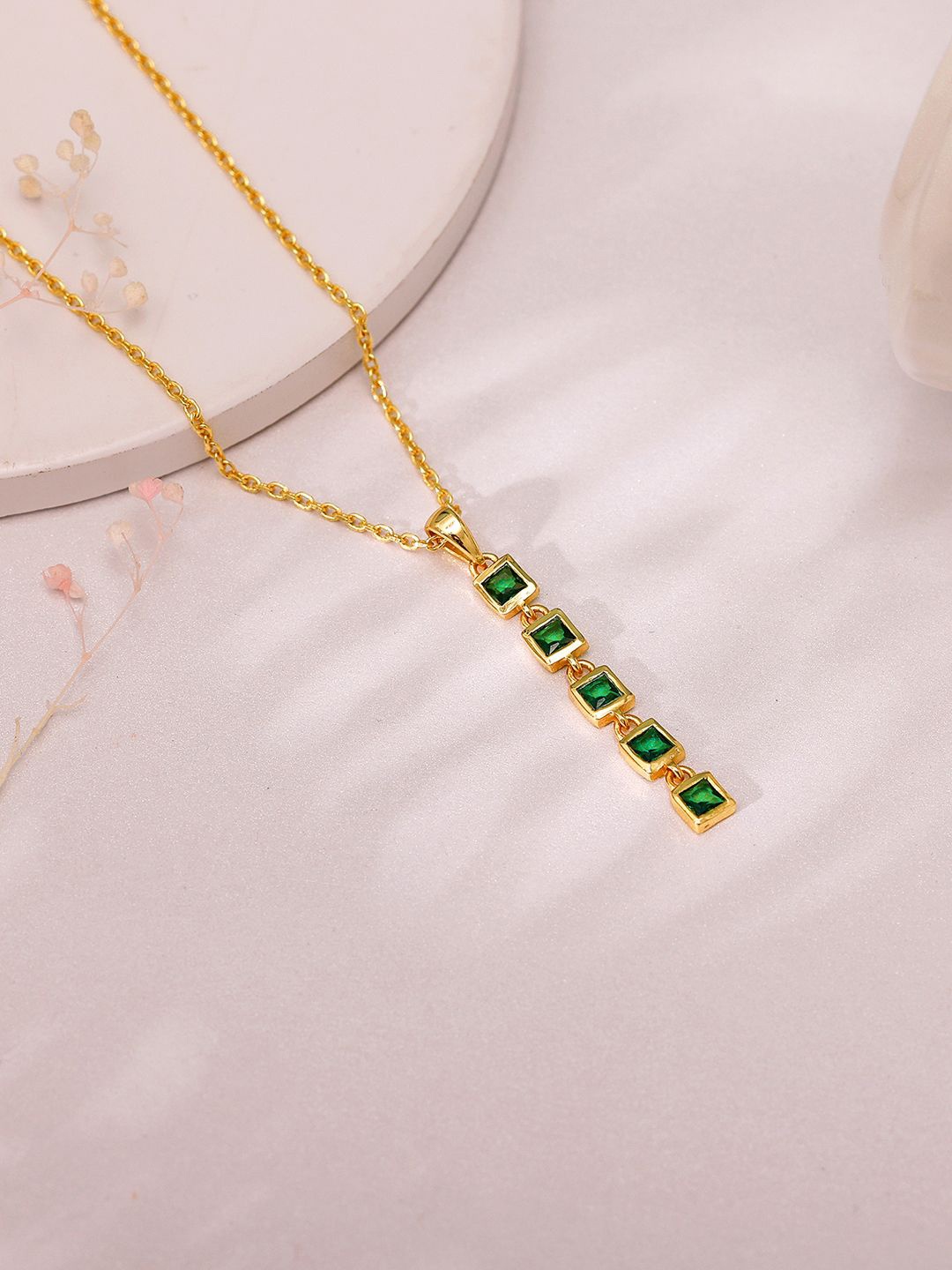 

GIVA Gold-Plated Contemporary Pendants with Chains