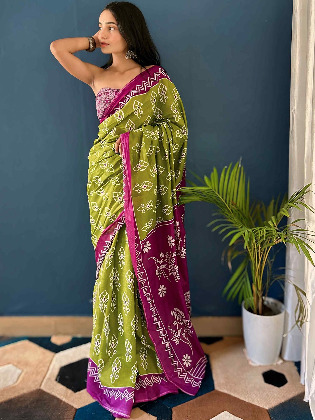 

HERE&NOW Ethnic Motifs Printed Pure Cotton Bagru Saree, Green