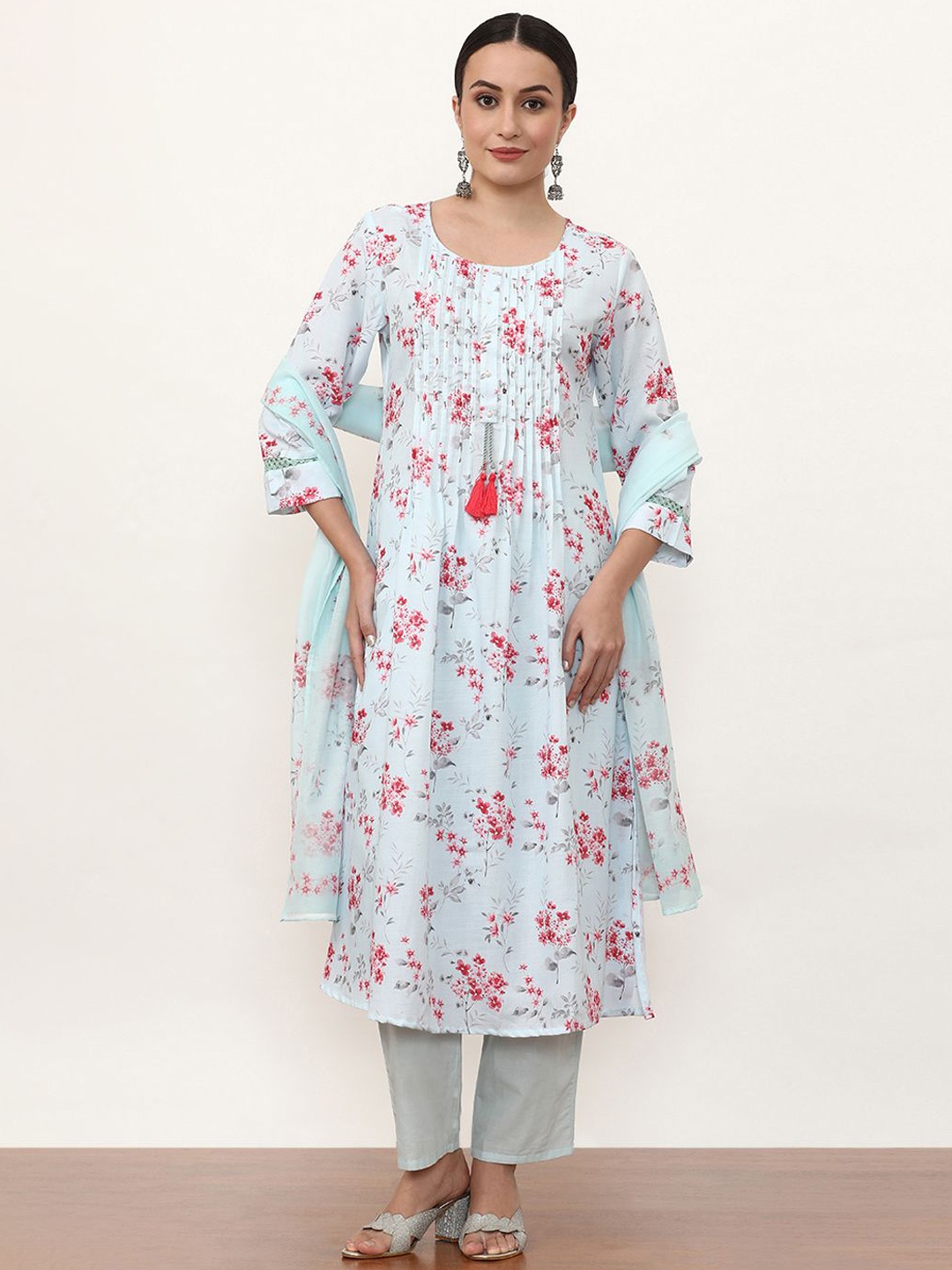 

Jaipur Kurti Women Floral Embroidered Empire Beads and Stones Linen Kurta with Trousers & With Dupatta, Blue