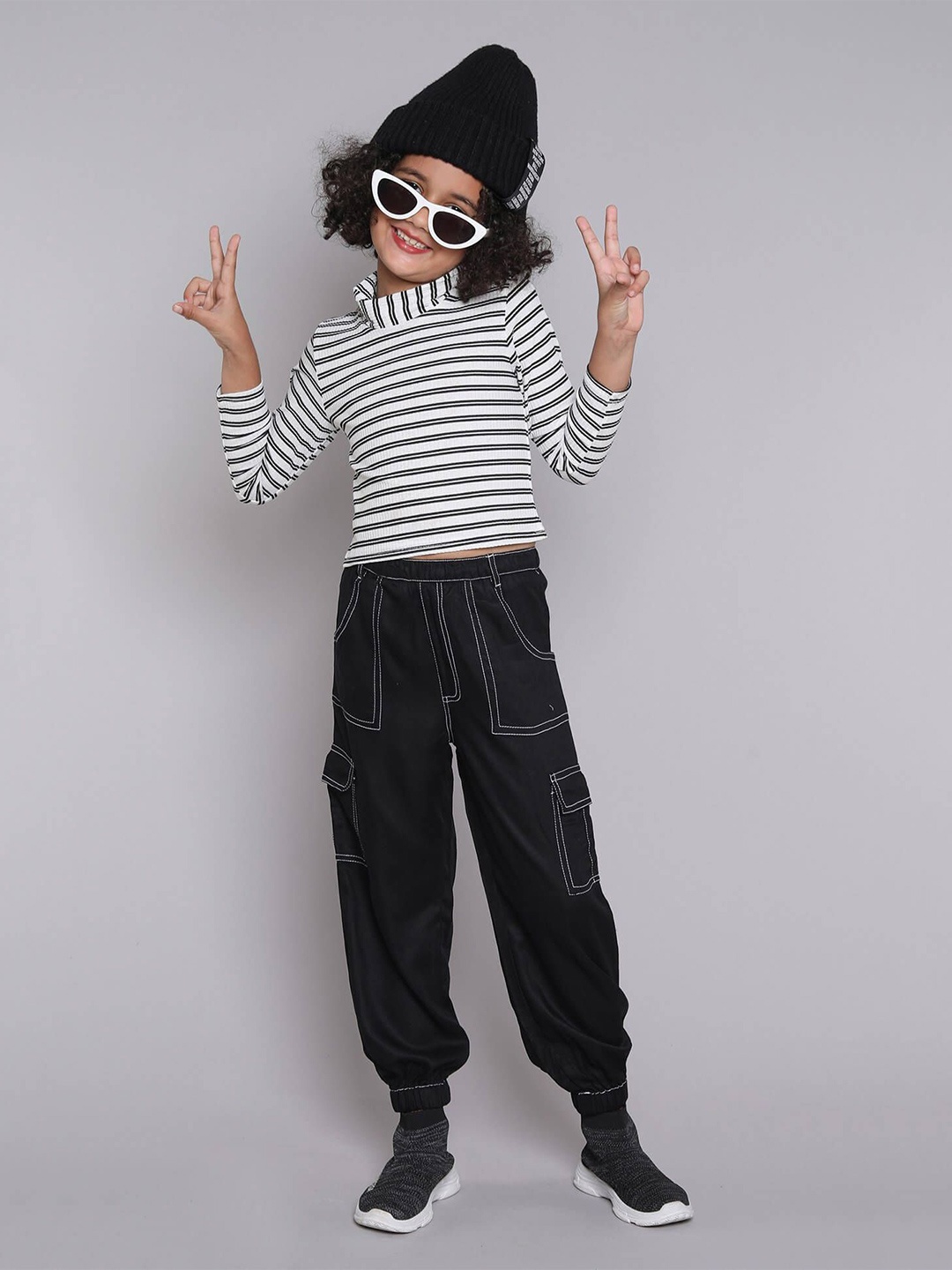 

taffykids Girls Striped Top, White