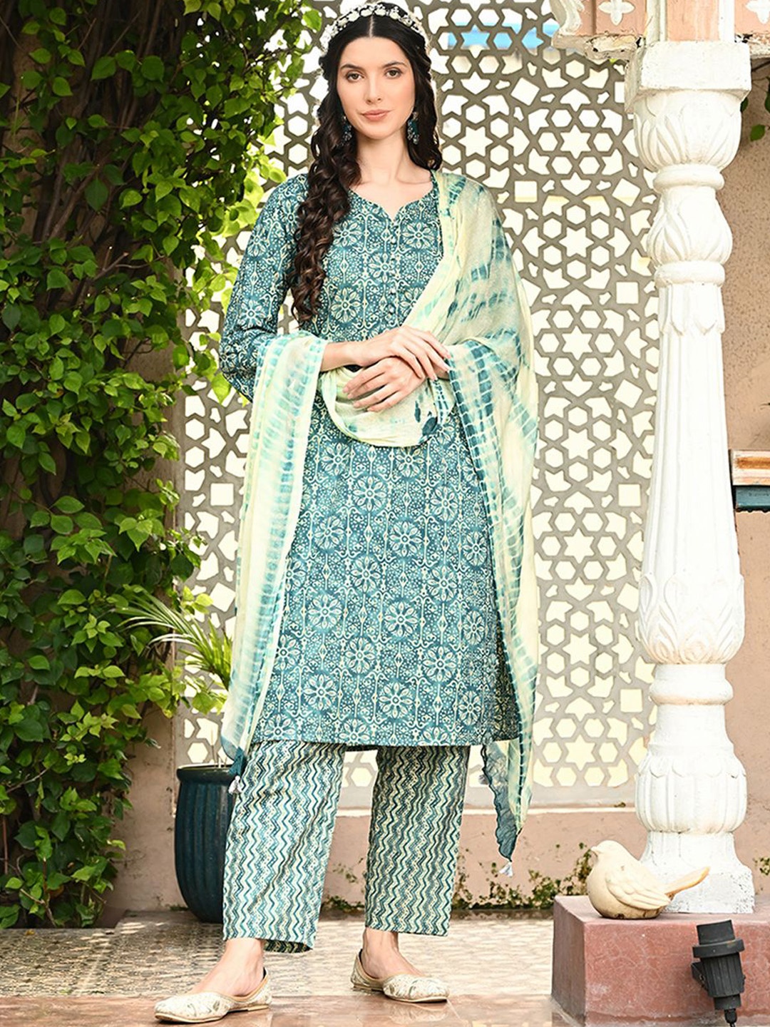 

KALINI Women Floral Printed Regular Pure Cotton Kurta with Trousers & With Dupatta, Green