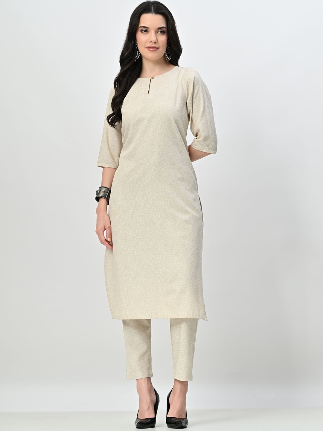 

BAESD Keyhole Neck Geometric Woven Design Straight Kurta with Trousers, Cream
