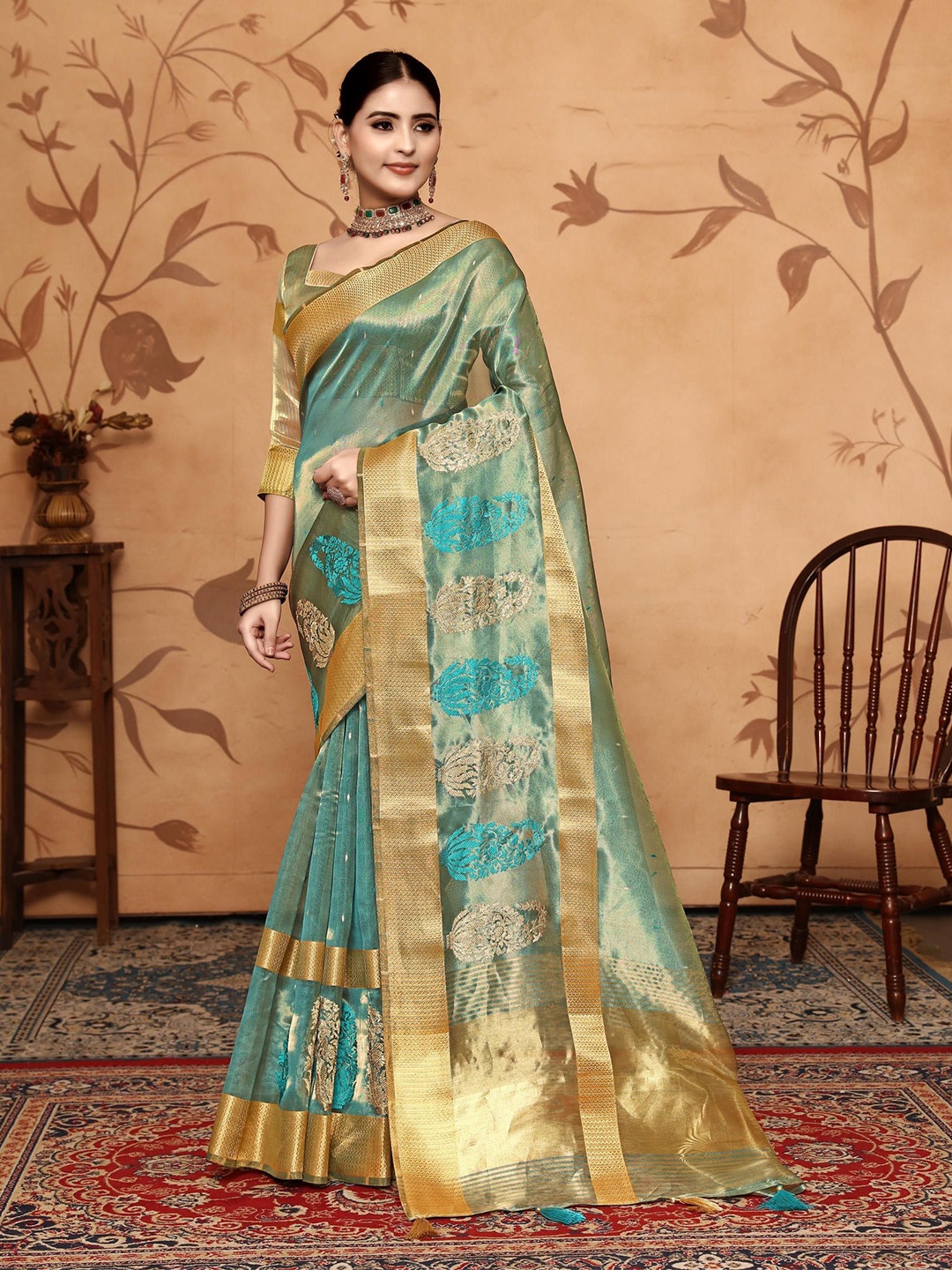 

A.V.M Prints Paisley Embroidered Maheshwari Saree, Blue