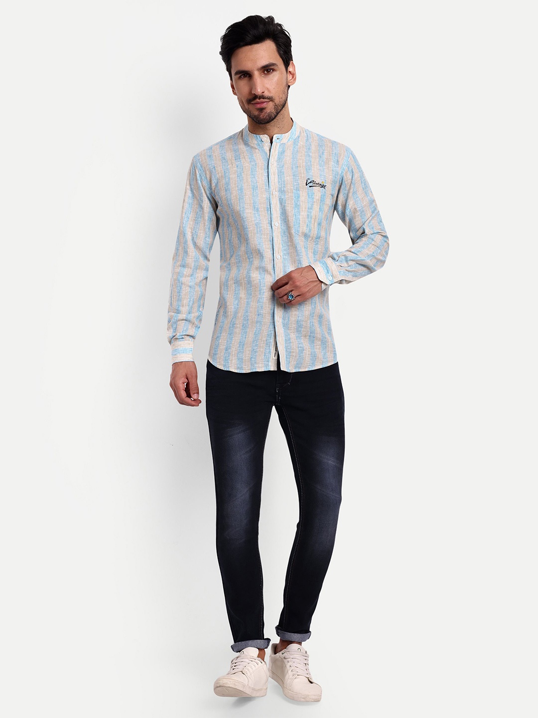 

Lewogle Men Opaque Checked Casual Shirt, Blue