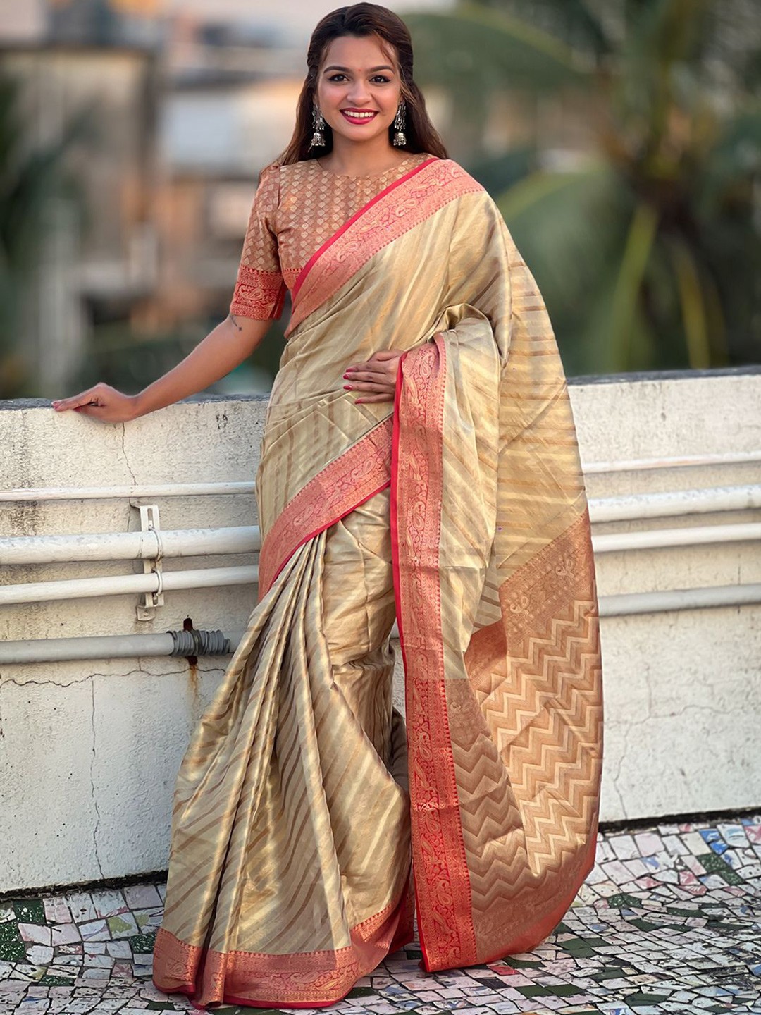 

Mitera Woven Design Zari Silk Blend Banarasi Saree, Beige