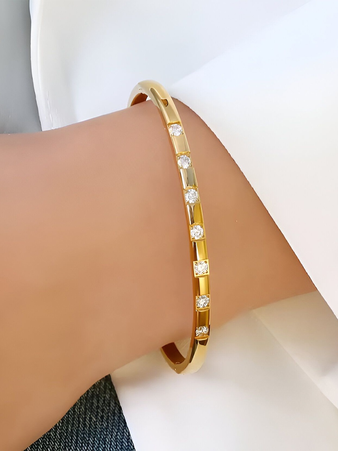 

ANJNI CREATION Women Gold-Plated Bangle-Style Bracelet