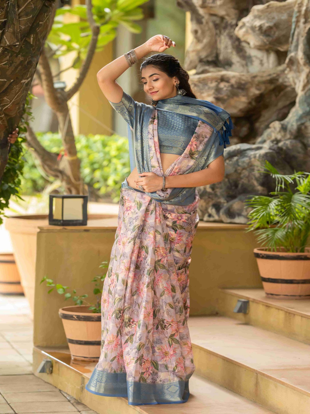 

A.V.M Prints Floral Printed Zari Mysore Silk Saree, Pink