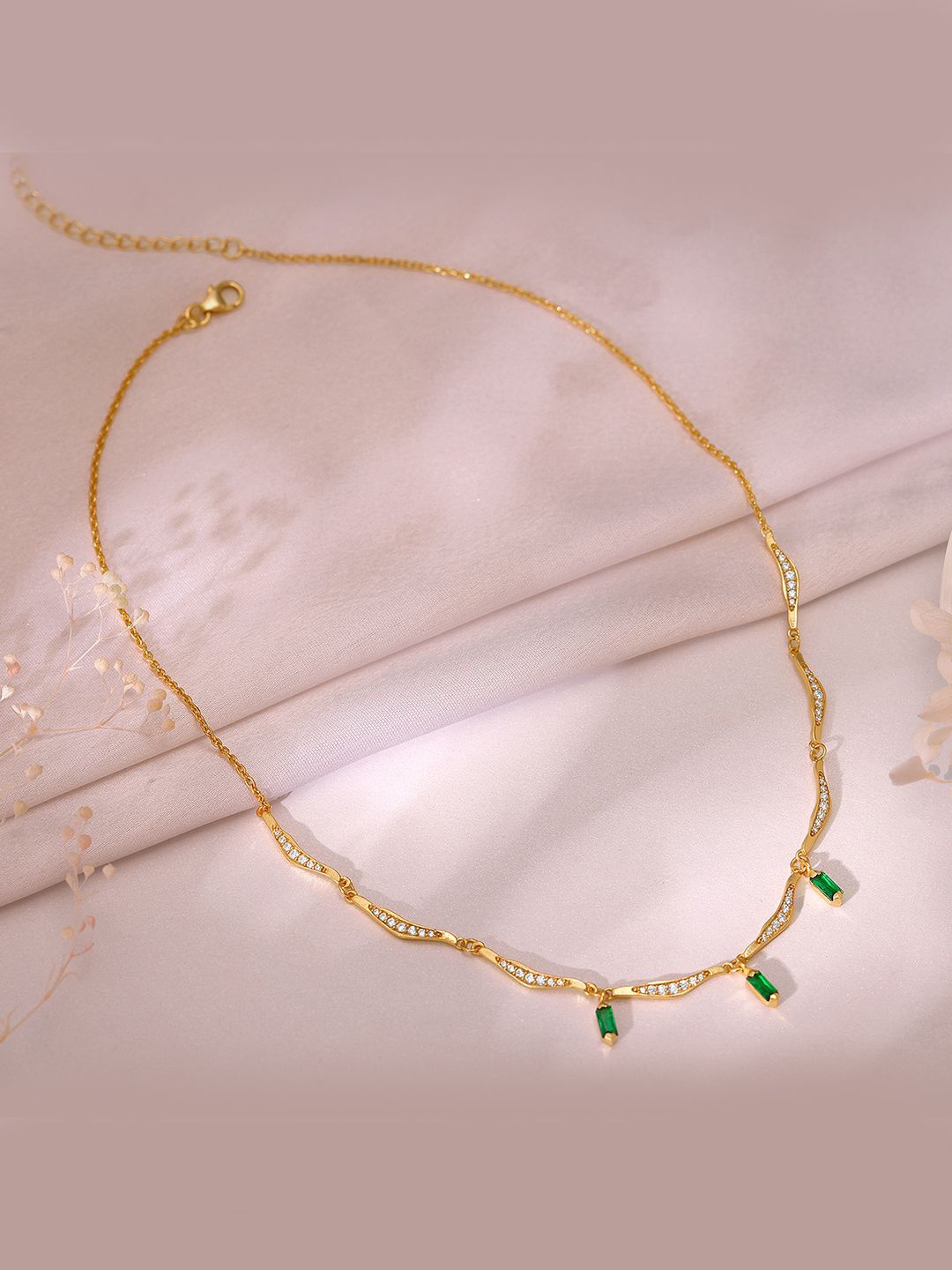 

GIVA Sterling Silver Gold-Plated Necklace