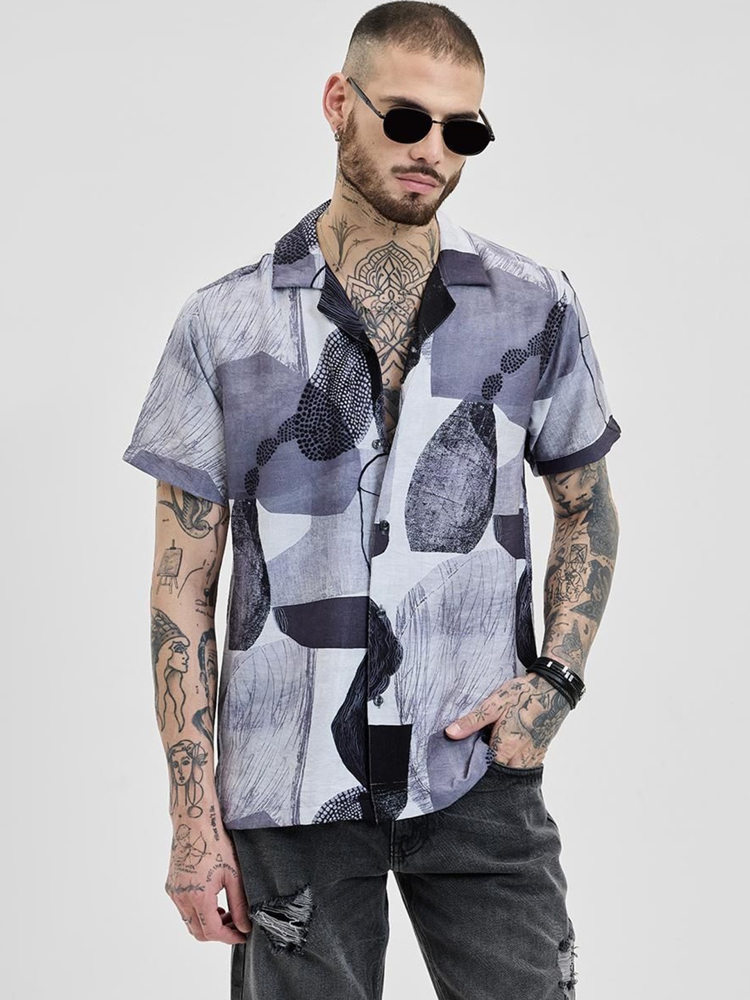 

Snitch Men Relaxed Boxy Opaque Printed Casual Shirt, Grey