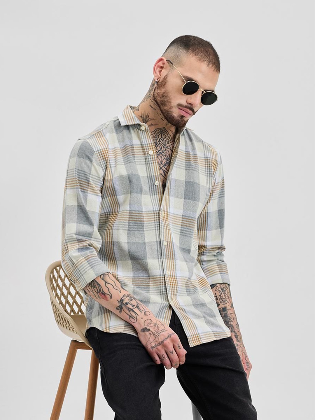 

Snitch Men Smart Slim Fit Opaque Checked Casual Shirt, Grey