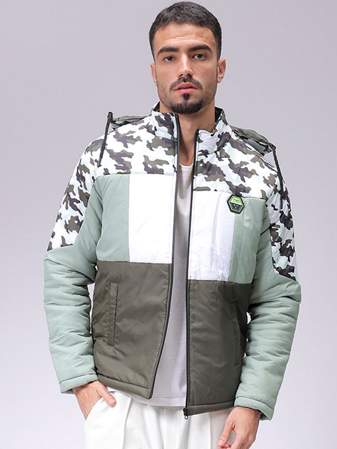

The Indian Garage Co Men Hooded Camouflage Printed Casual Padded Jacket, Green