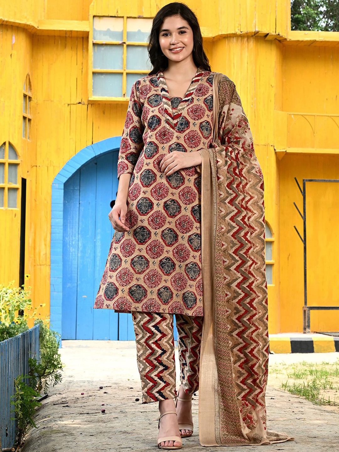 

KALINI Women Printed Regular Pure Cotton Kurta with Trousers & With Dupatta, Brown