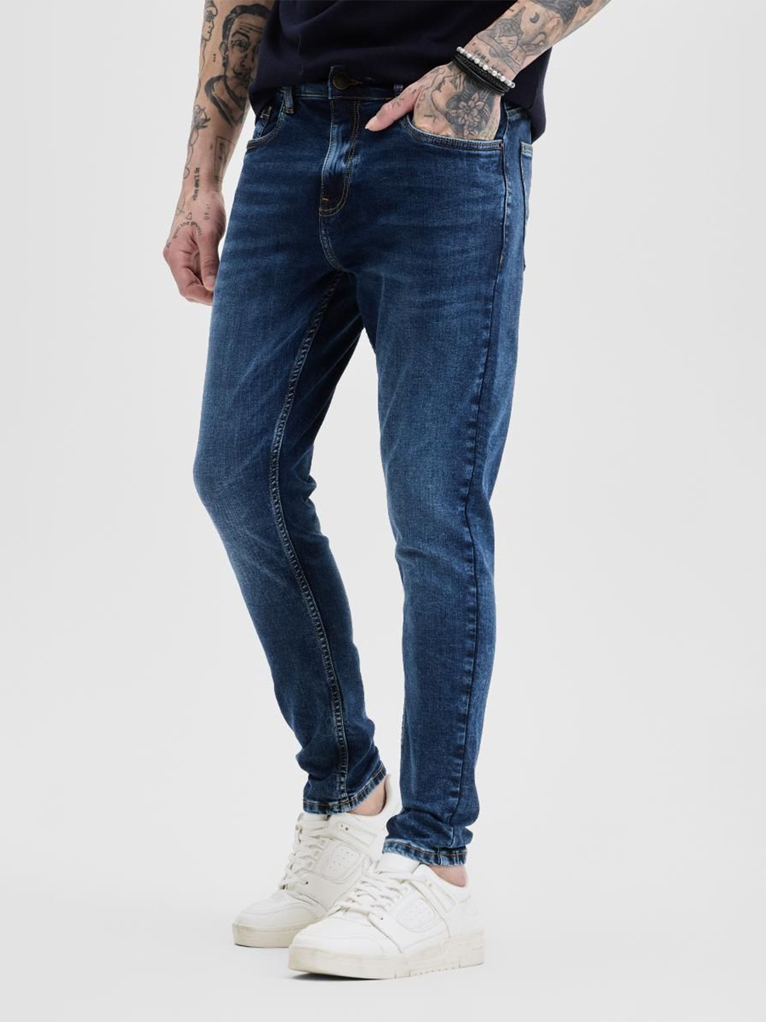 

Snitch Men Narrow Skinny Fit Light Fade Stretchable Jeans, Blue