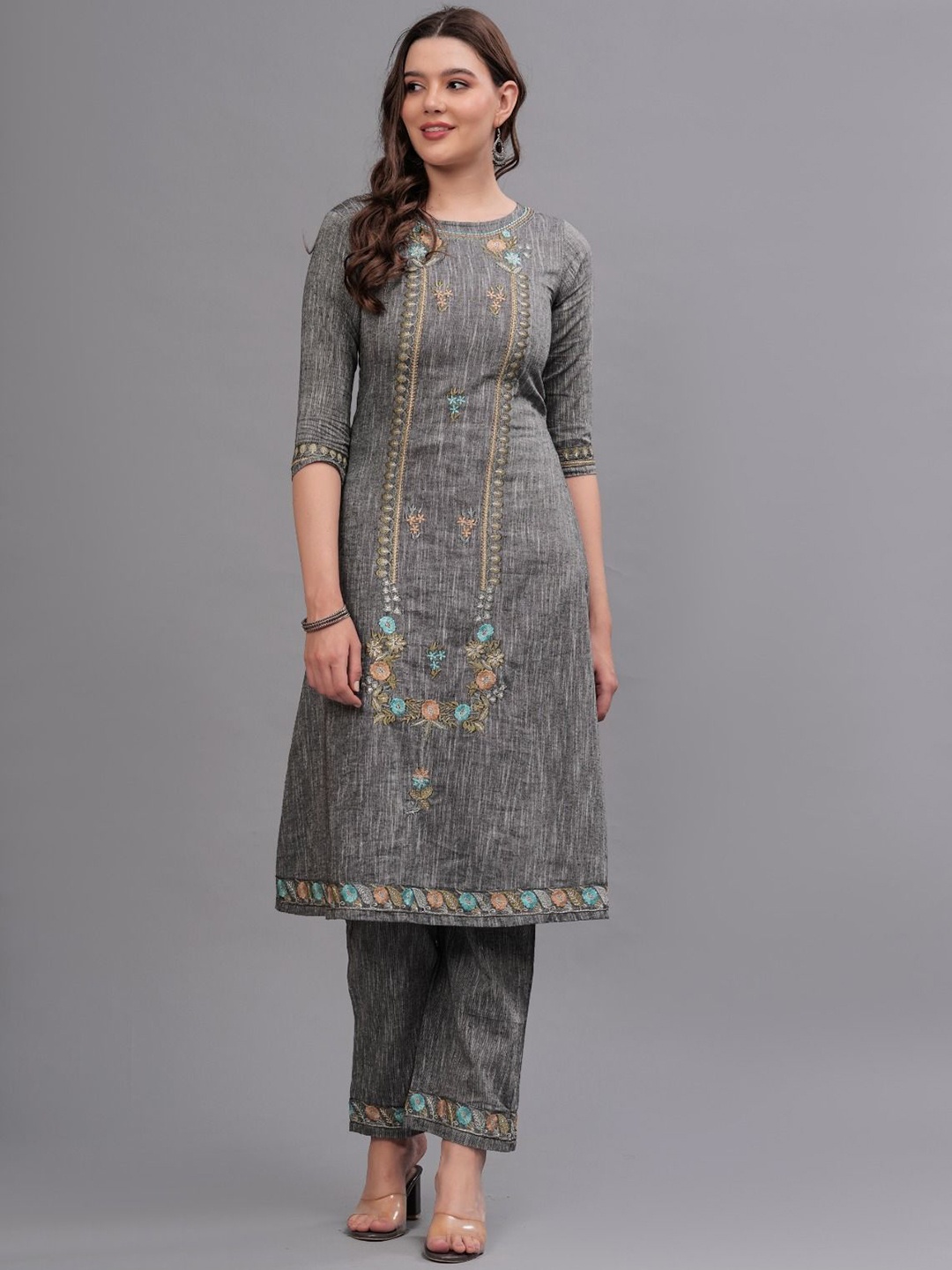 

MAUKA Ethnic Motifs Embroidered A-Line Kurta With Trouser, Grey