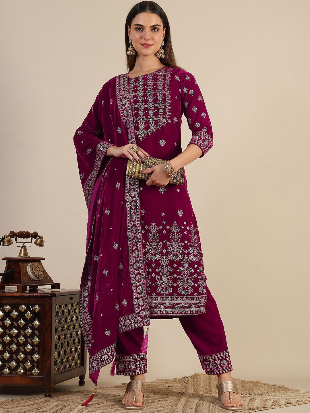 

KALINI Ethnic Motifs Printed Regular Velvet Straight Kurta with Trousers & Dupatta, Pink