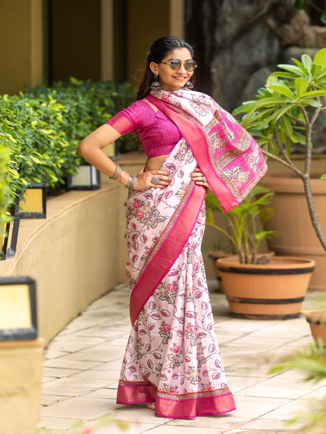 

A.V.M Prints Floral Printed Zari Mysore Silk Saree, White