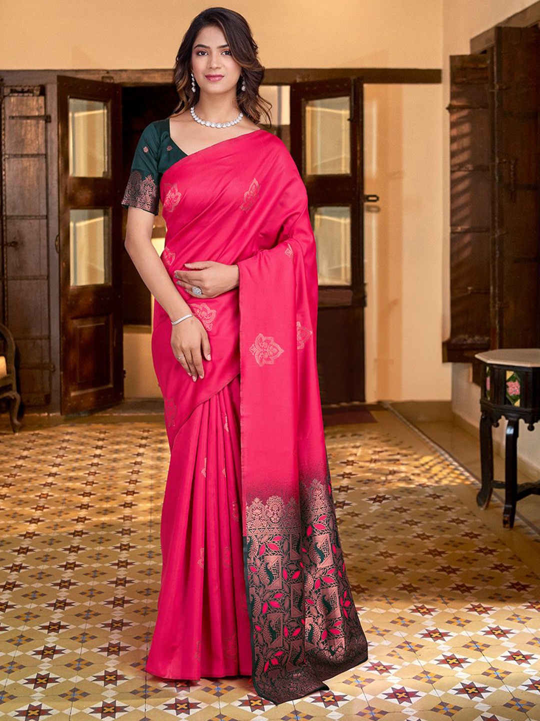 

ZIKARAA Woven Design Zari Pure Silk Saree, Pink