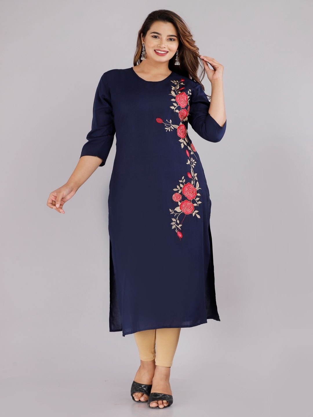 

Mehsoos Women Thread Work Kurta, Blue