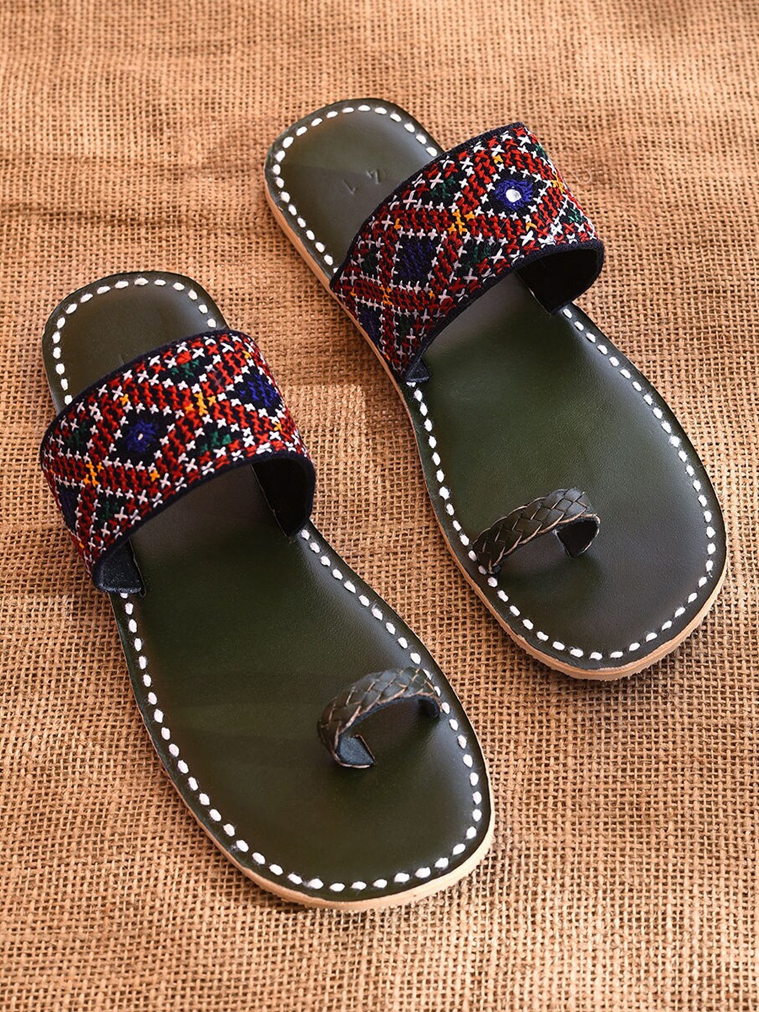 

JAYPORE Women Embroidered One Toe Flats, Green