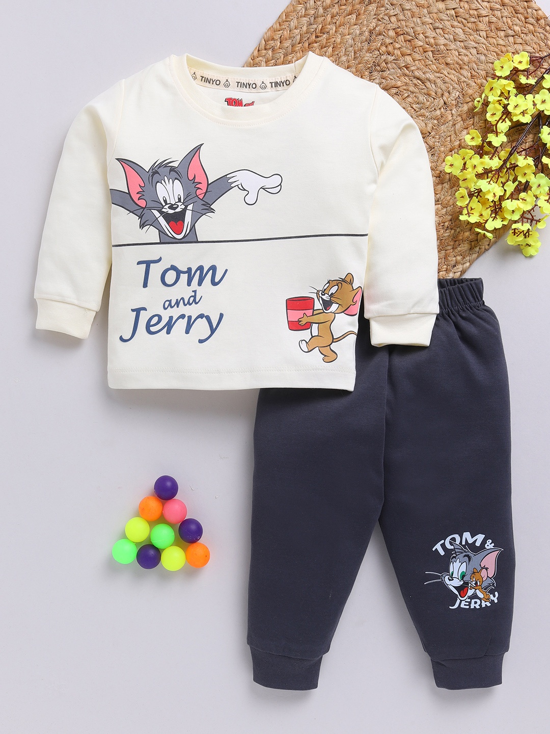 

YK X Tinyo Boys Printed Pure Cotton T-shirt and Joggers, Cream