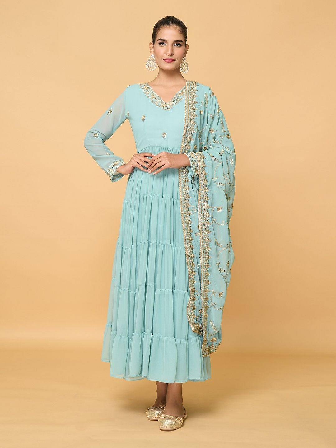 

Samyukta Singhania Women Georgette Kurta, Blue