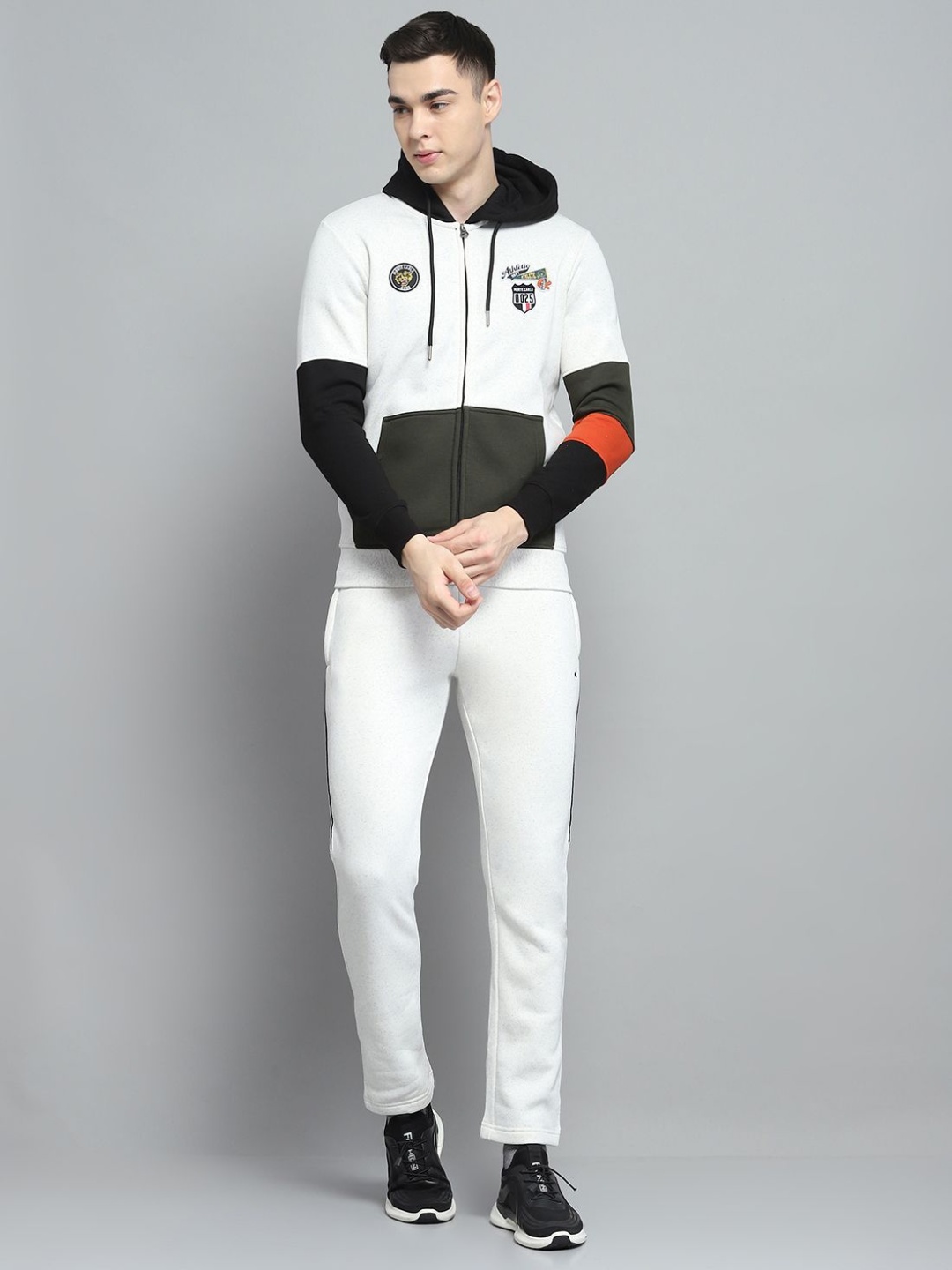 

Monte Carlo Men Colourblocked Hooded Tracksuits, Off white