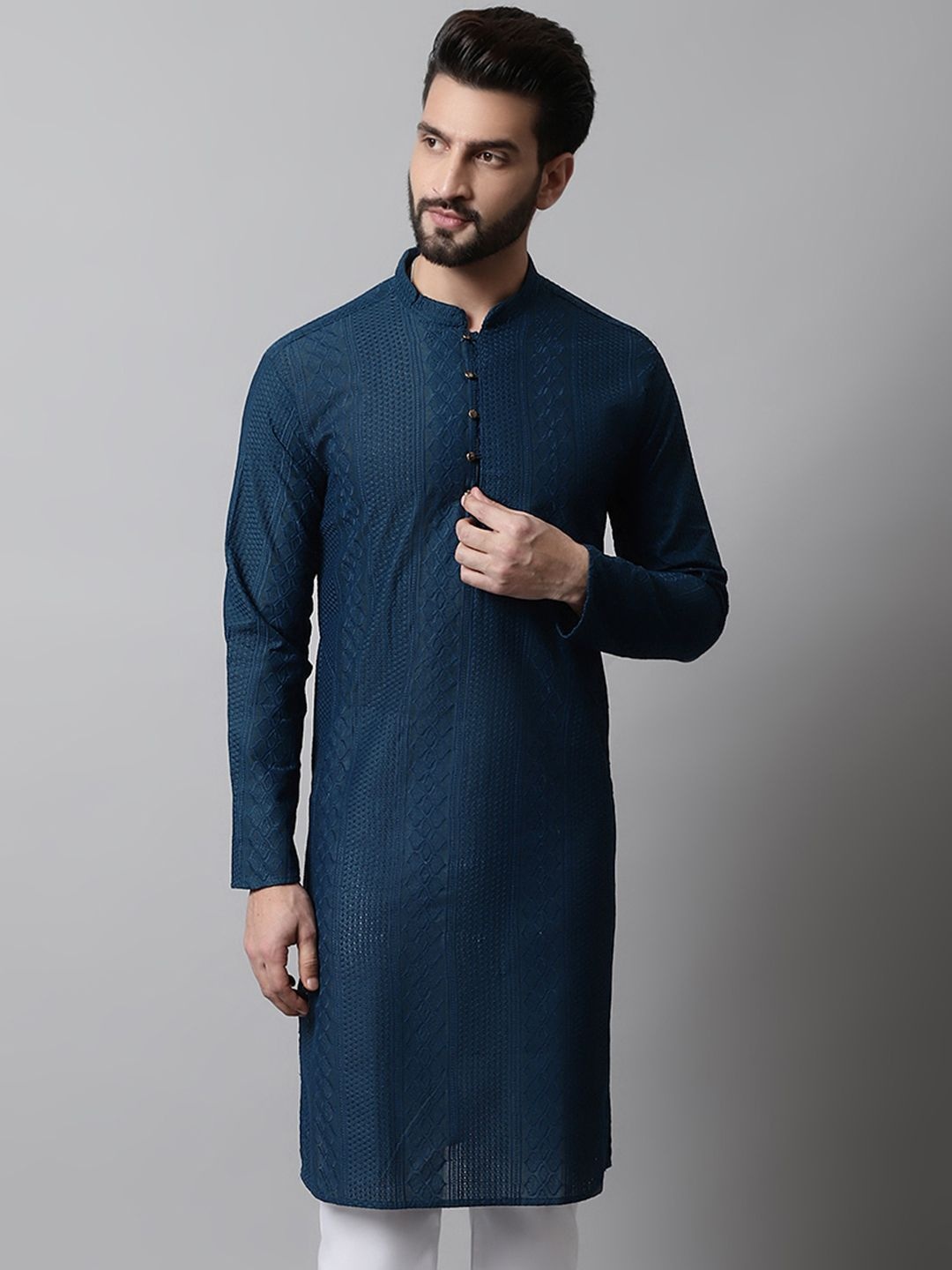 

Jompers Men Embroidered Chikankari Kurta, Teal