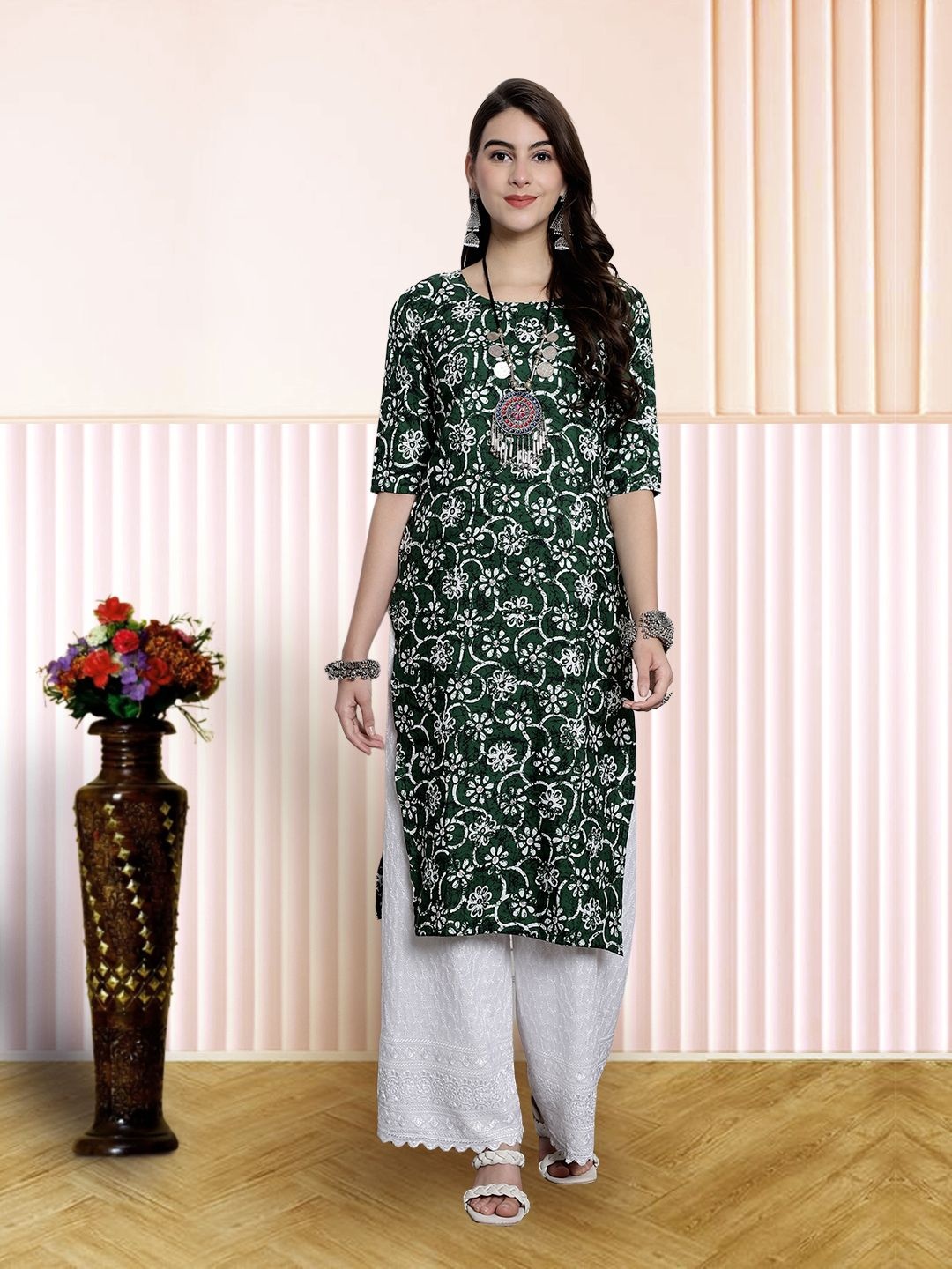 

7Threads Women Ethnic Motifs Printed Floral Crepe Kurta, Green