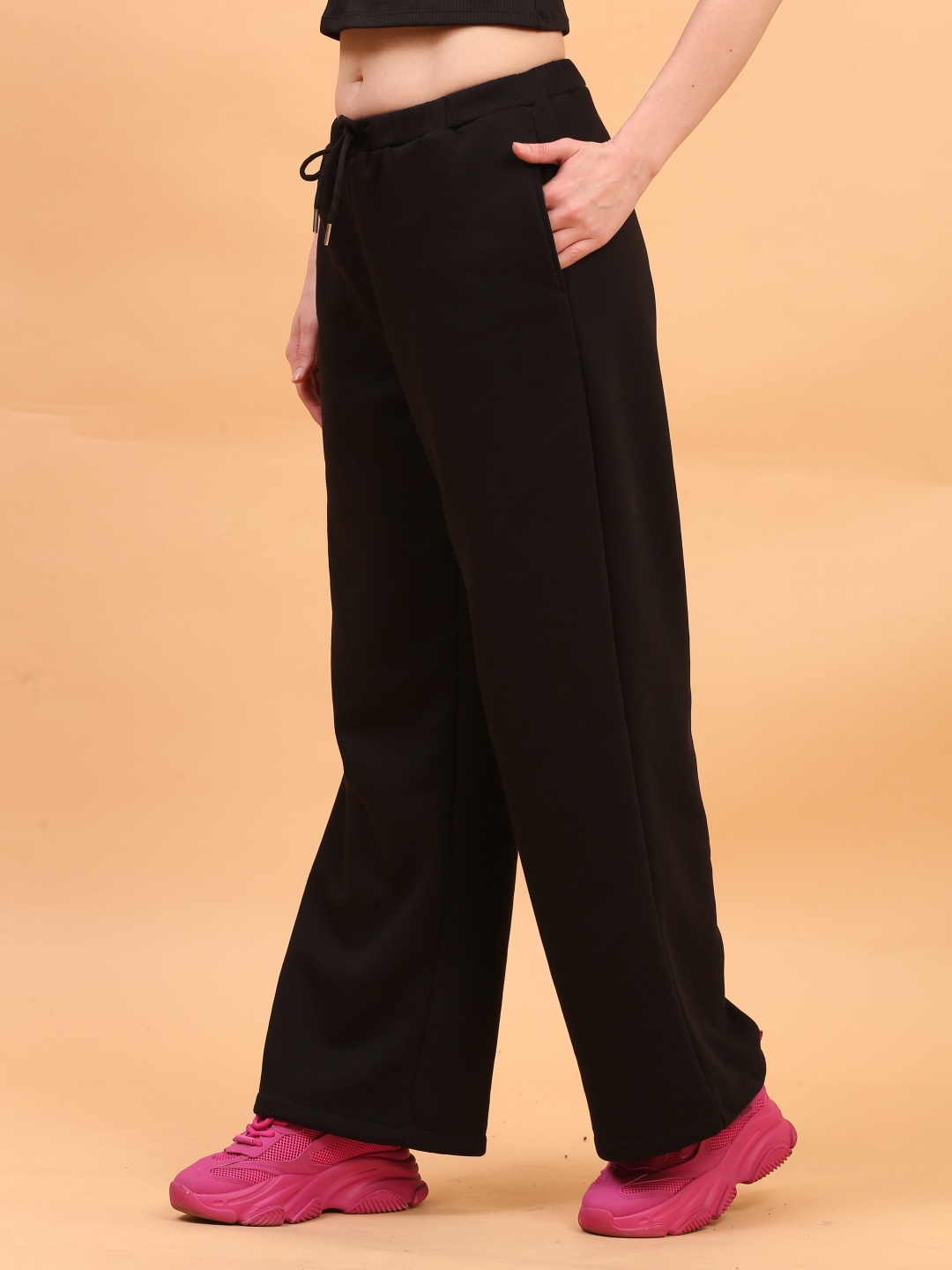 

ECO LEAS BY SHIPRA Women Relaxed Fit Easy Wash Wide Leg Trousers, Black