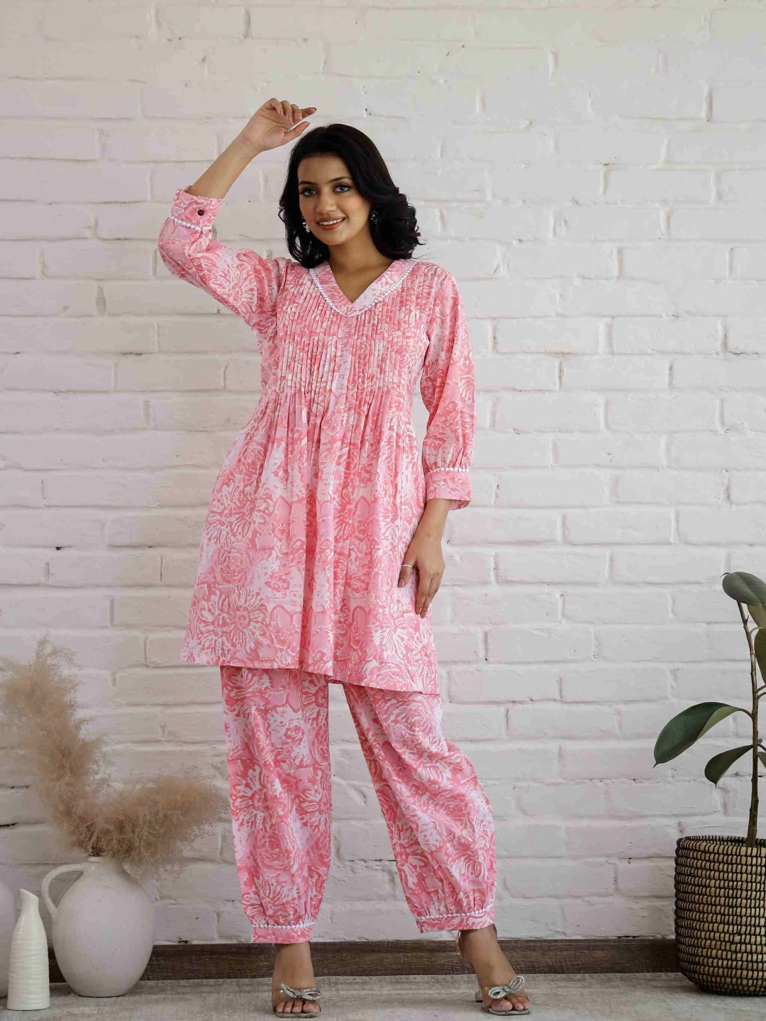 

GMI Printed Pure Cotton V Neck Top With Afghani Pant Co-Ords, Pink