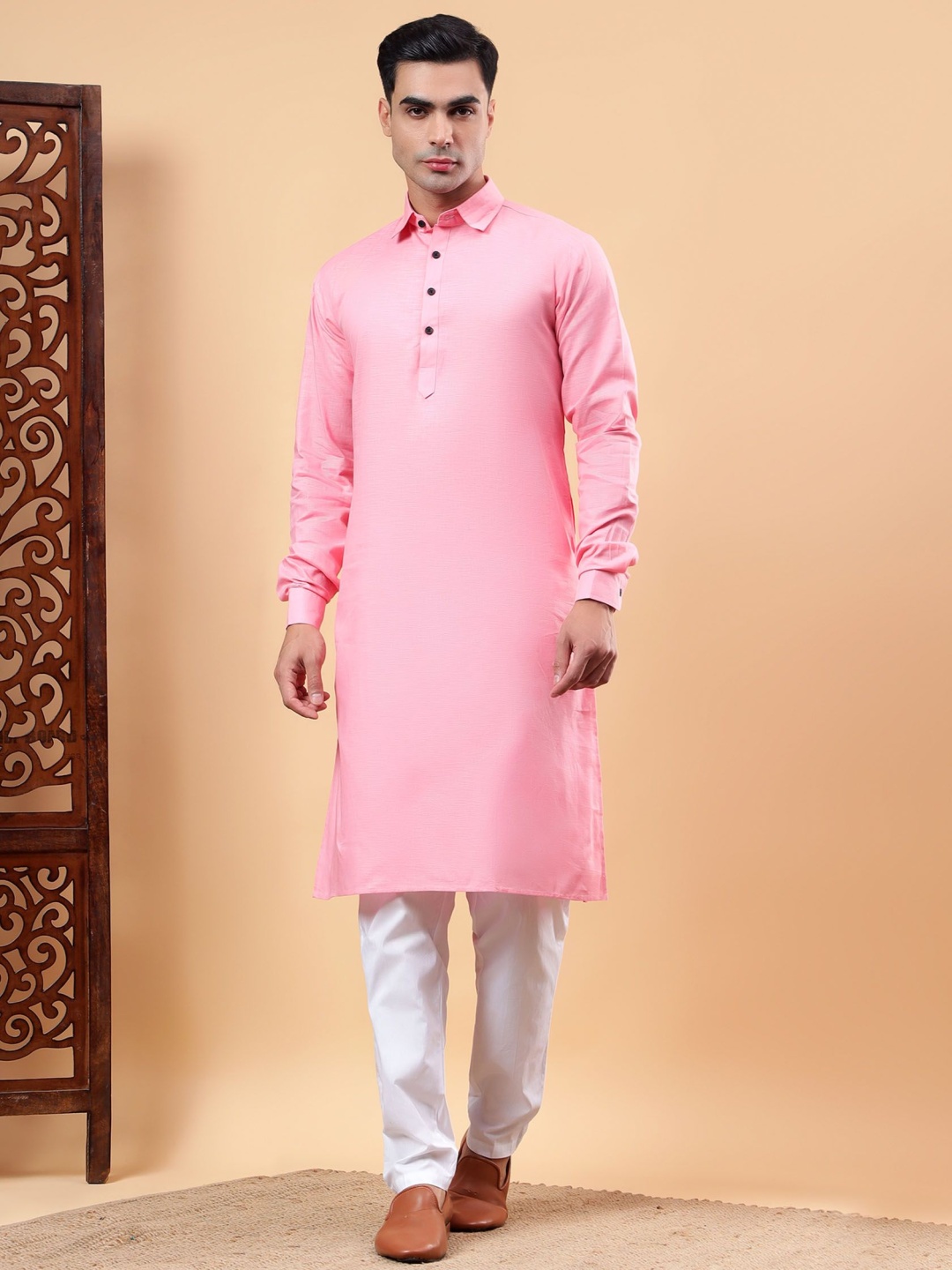 

Yugnik Men Regular Pure Cotton Kurta with Pyjamas, Peach